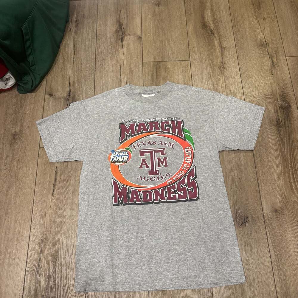 Texas A&M Aggies 2007 Final Four Graphic Print T-shirt Gray College Size M